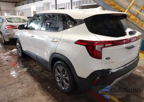 2024 Kia Seltos Lx z USA, uszkodzony, nr VIN KNDEPCAA6R7518144